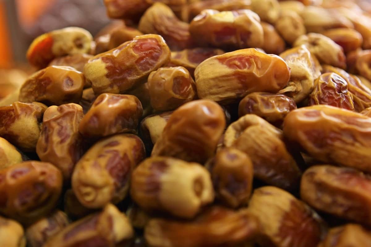 zahedi dates benefits